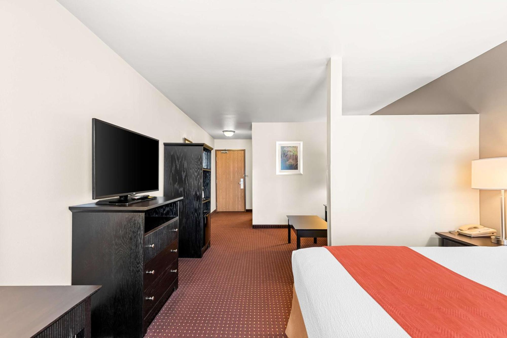 Best Western Legacy Inn & Suites Beloit/South Beloit エクステリア 写真