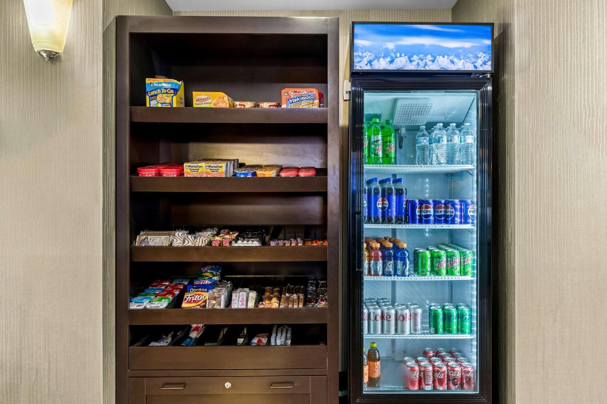 Best Western Legacy Inn & Suites Beloit/South Beloit エクステリア 写真