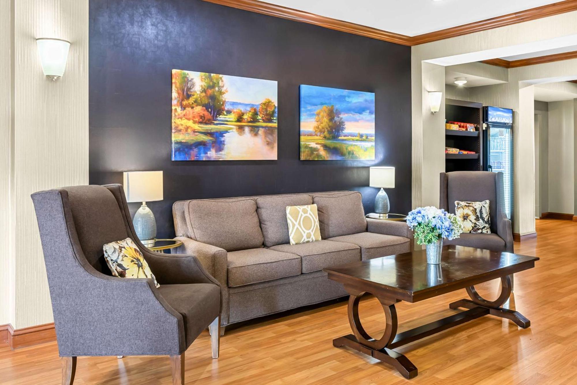 Best Western Legacy Inn & Suites Beloit/South Beloit エクステリア 写真